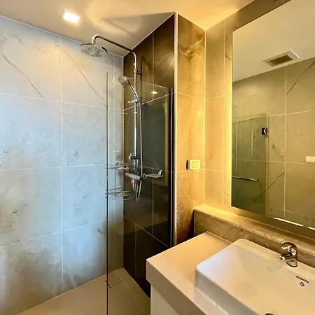 The Astra One Bedroom Apartment Chiang Mai Exterior photo